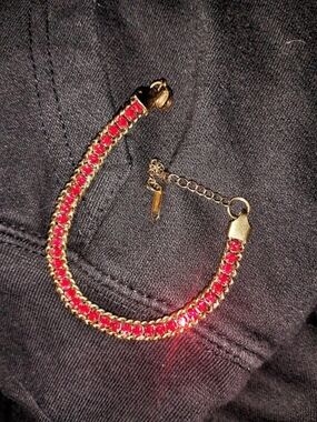 Red & Gold-Tone Chain Bracelet Like New